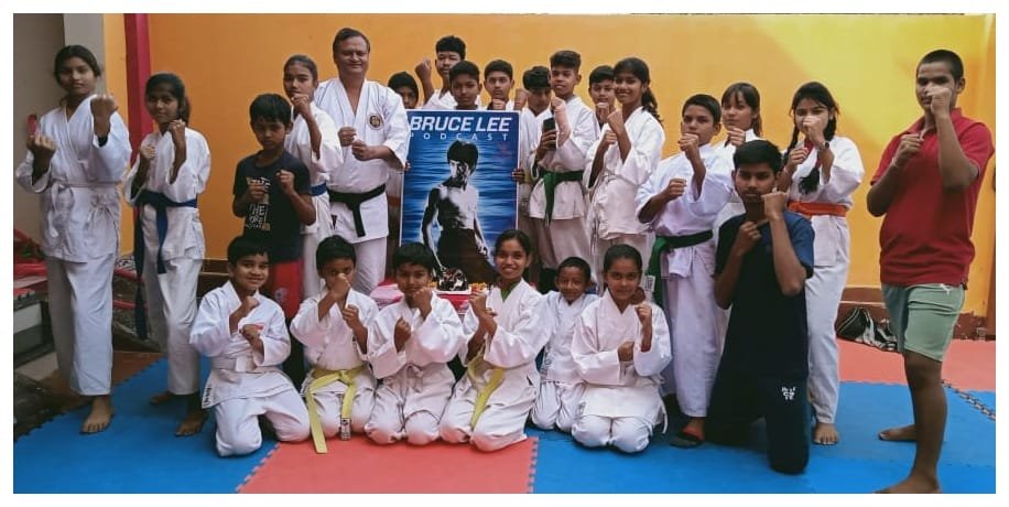 Janjgir news : खिलाड़ी मास्टर ब्रूसली का 83 वी जयंती समारोह का आयोजन…