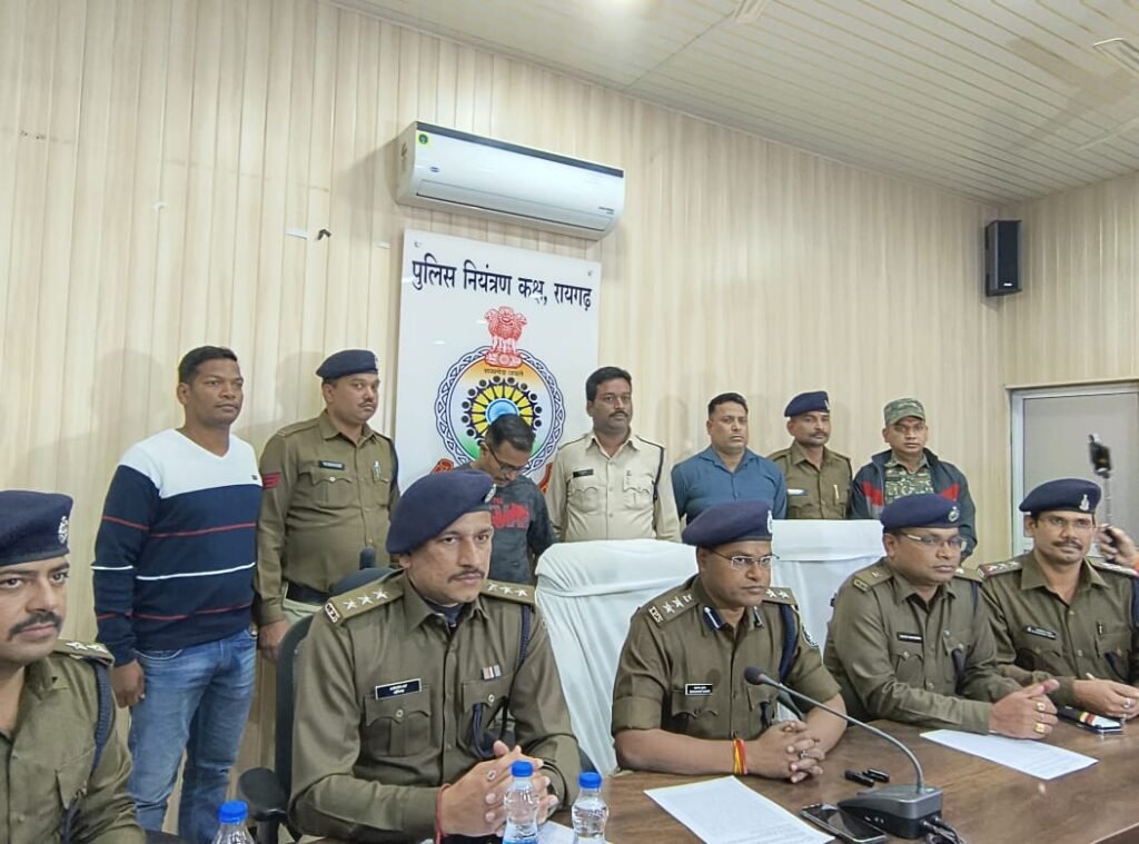नेतनागर डबल मर्डर का खुलासा : महिला और बच्चे का कातिल रायगढ़ पुलिस की गिरफ्त में…