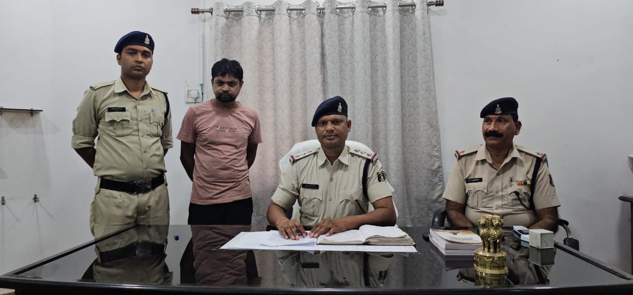 पुसौर एक्सीडेंट मामले में नाबालिक वाहन चालक और वाहन मलिक पर संगीन धाराओं में पुलिस ने की कार्यवाही...