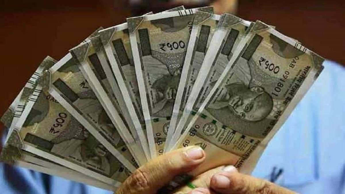 सरकारी कर्मचारियों के महंगाई भत्ते में बढ़ोतरी को लेकर बड़ा अपडेट, 15 अगस्त को मिल सकती है खुशियों की सौगात…