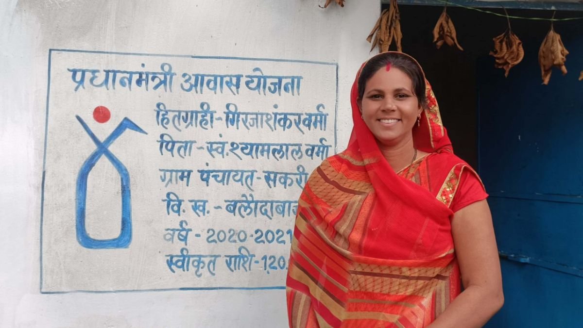 प्रधानमंत्री आवास योजना से बदल रही है कई परिवारों की जिंदगी,महतारी वंदन योजना से भी महिलाओं को मिल रहा है संबल