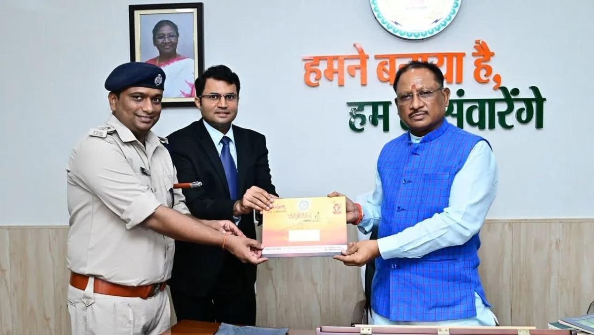 मुख्यमंत्री विष्णु देव साय को मिला 39 वें चक्रधर समारोह में शामिल होने का आमंत्रण, पद्मश्री हेमामालिनी की नृत्य नाटिका के साथ होगा समारोह का आगाज़