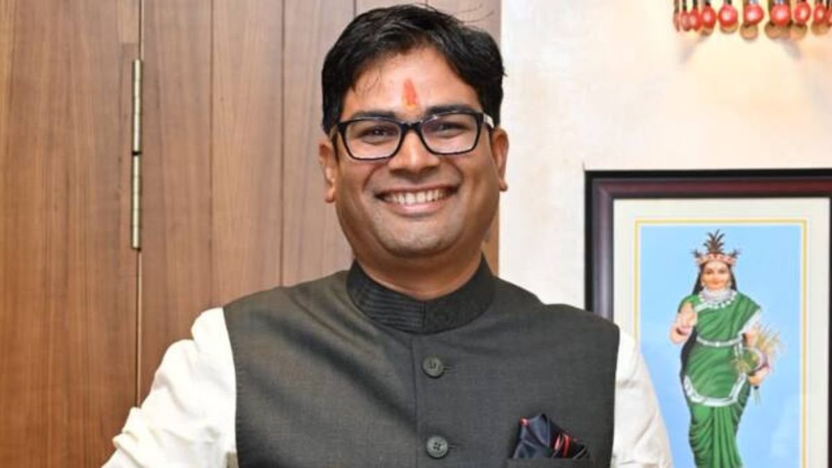 पोरा तिहार पर वित्त मंत्री ने दी बड़ी खुशखबरी, कहा – नए बजट में युवाओं पर रहेगा फोकस, इस क्षेत्र के लोगों को होगा लाभ