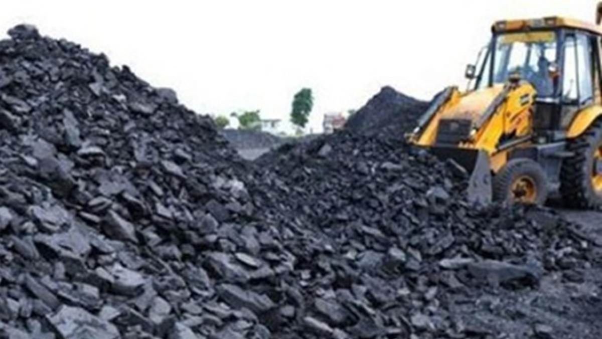 छत्तीसगढ़ के कोयला घोटाले केस में पूर्व विधायक समेत 8 आरोपियों के खिलाफ जमानती वारंट जारी, सौम्या और देवेंद्र यादव की याचिका रद्द