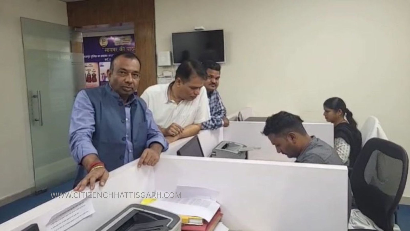 छत्तीसगढ़ में साइबर ठगों का आतंक, कांग्रेस नेता का मोबाइल हैक...